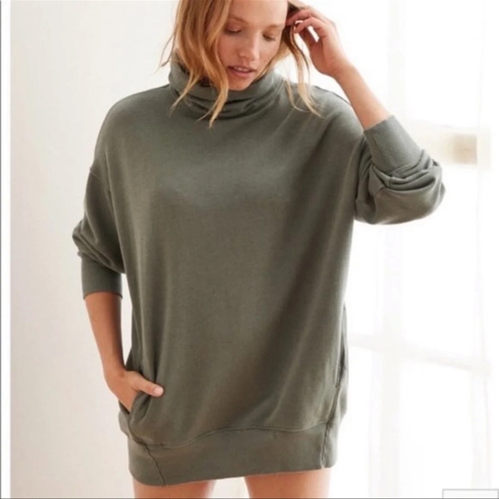 Aerie cowl neck sweatshirt